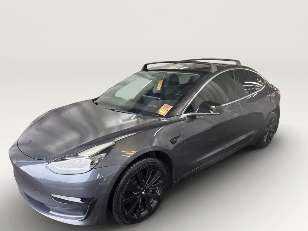 tesla model 3 2018 5YJ3E1EA9JF048282 image tesla model 3 2018 5YJ3E1EA9JF048282 image